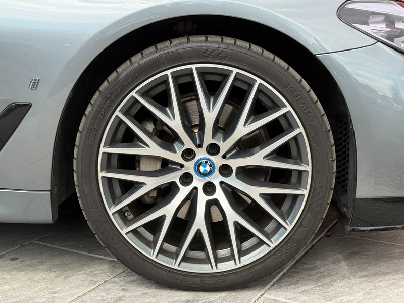 BMW 530 e|Schiebed|HUD|Leder|Navi|Standk|ServiceHistorie — photo 3