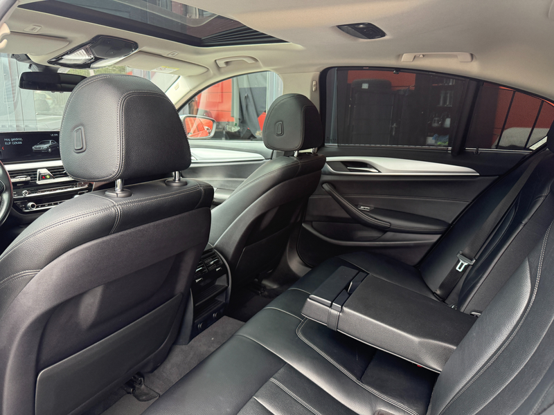 BMW 530 e|Schiebed|HUD|Leder|Navi|Standk|ServiceHistorie — photo 10