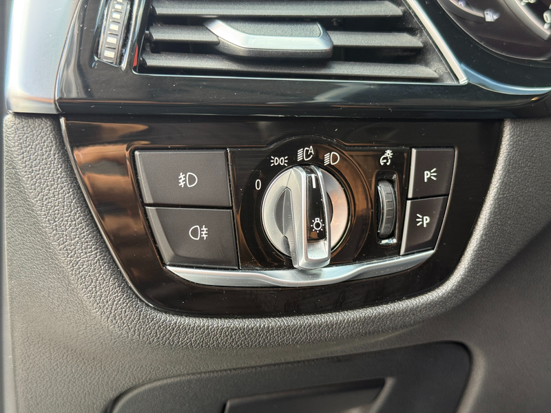 BMW 530 e|Schiebed|HUD|Leder|Navi|Standk|ServiceHistorie — photo 7