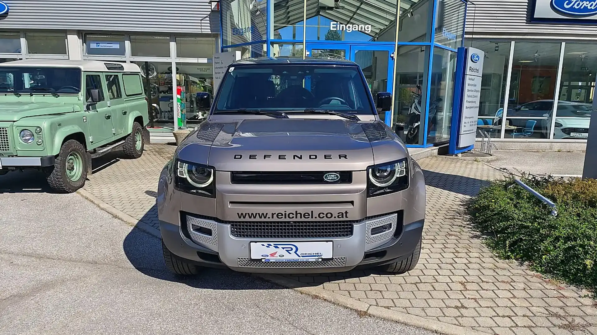 Land Rover Defender 110 D200 AWD SE Aut. - 2