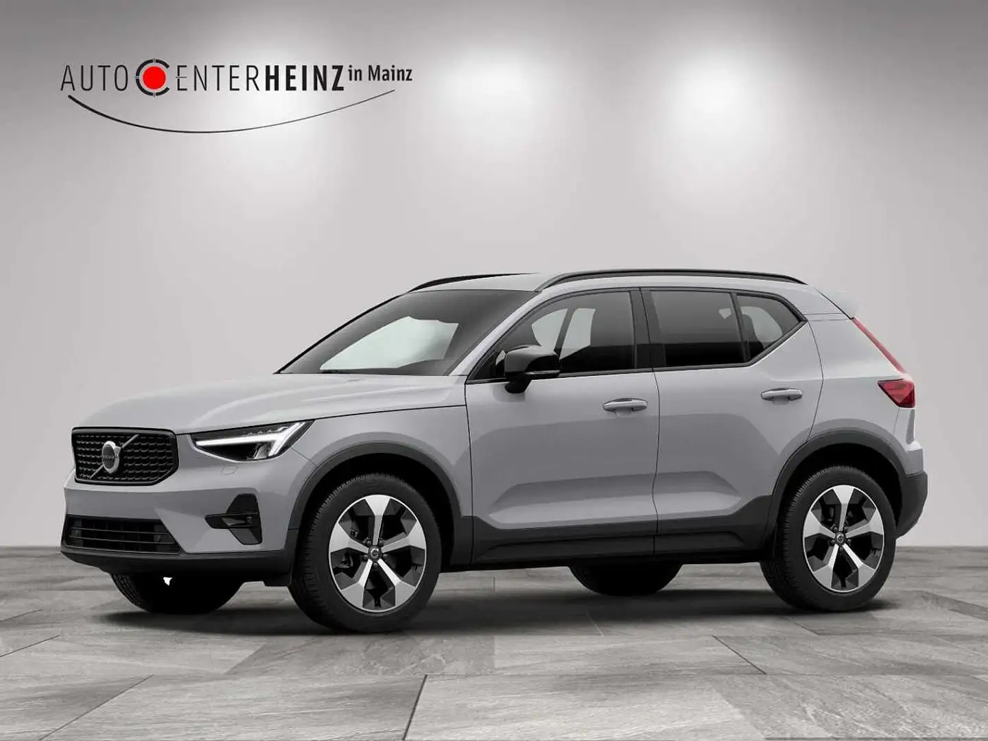 Volvo XC40 Plus, B4 Mild-Hybrid, Benzin, Dark Gri - 1