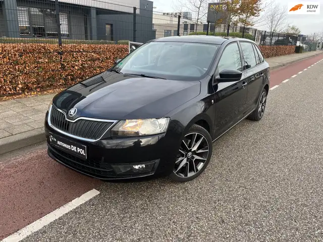 Skoda Rapid/Spaceback 1.2 TSI Greentech Elegance Navi Xenon Panoramadak