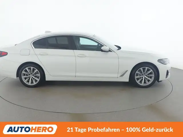 BMW 5 Series view 7
