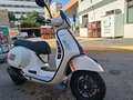 Vespa GTS Super Sport 300 - thumbnail 3
