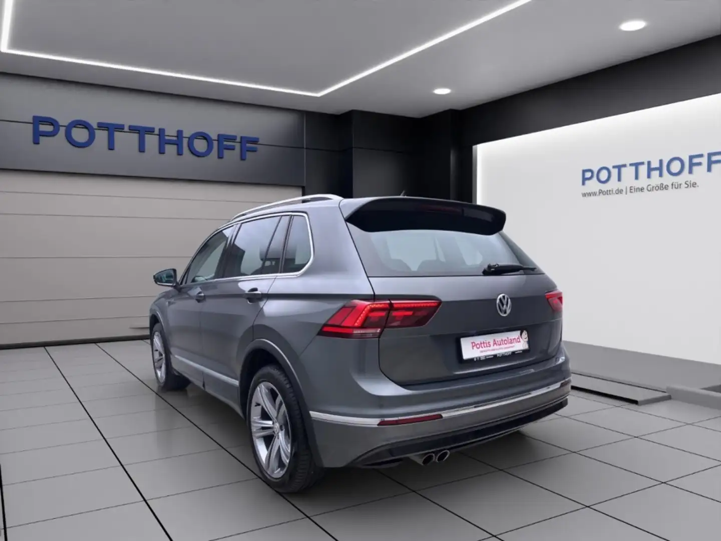 Volkswagen Tiguan 2.0 TSI DSG 4M HIGHLINE R-LINE AHK NAVI ACC LED Grau - 2