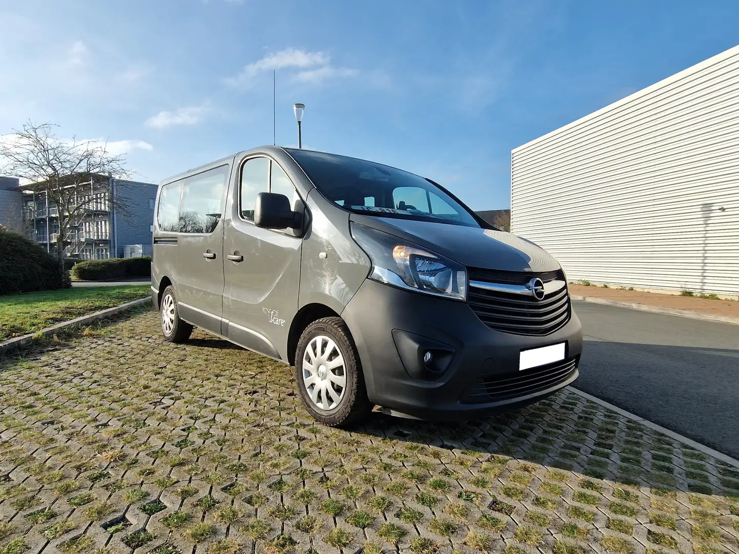 Opel Vivaro 1.6 CDTi L1H1 BiTurbo 9 places Export ou marchand Grau - 1