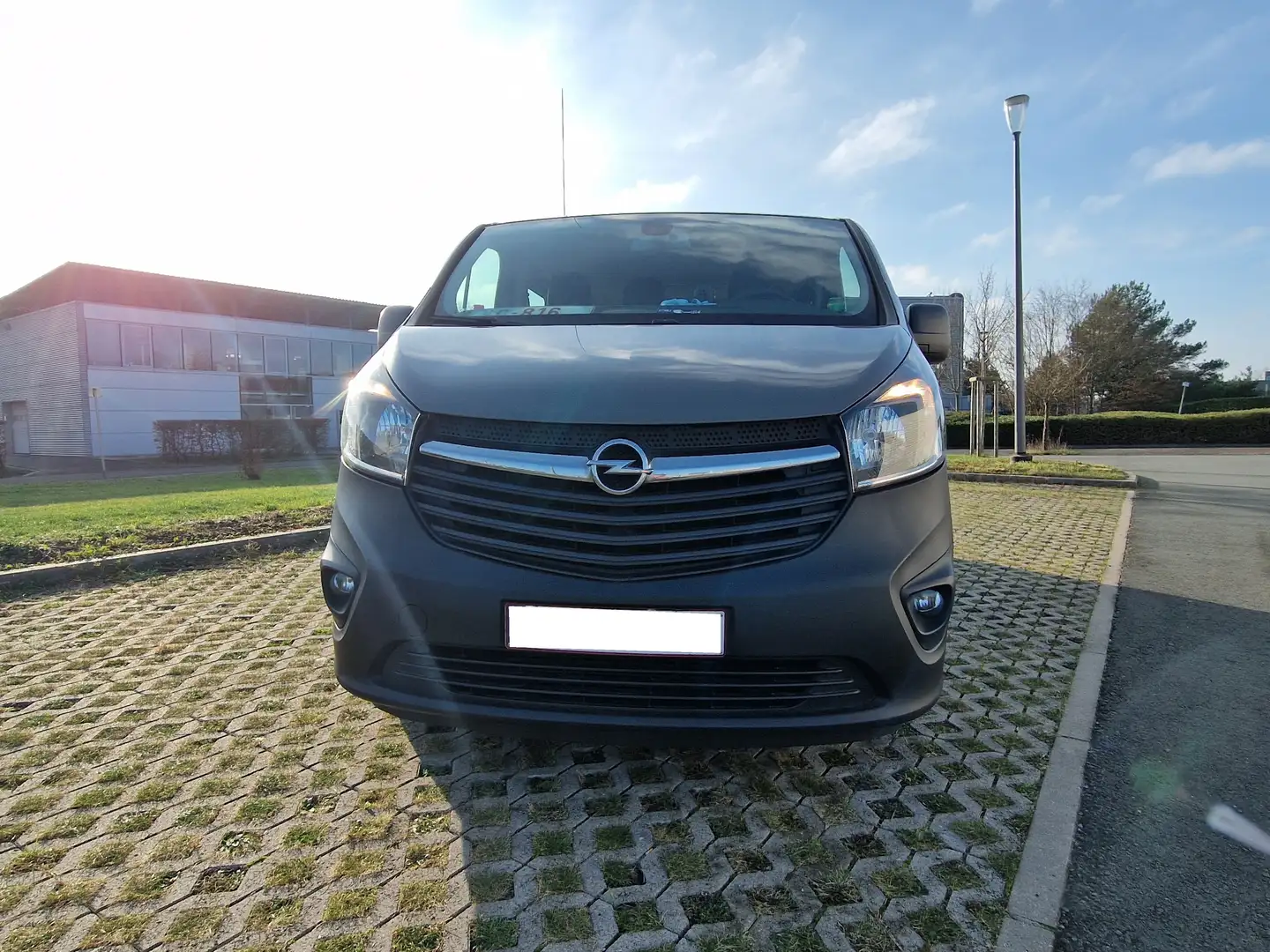 Opel Vivaro 1.6 CDTi L1H1 BiTurbo 9 places Export ou marchand Grau - 2