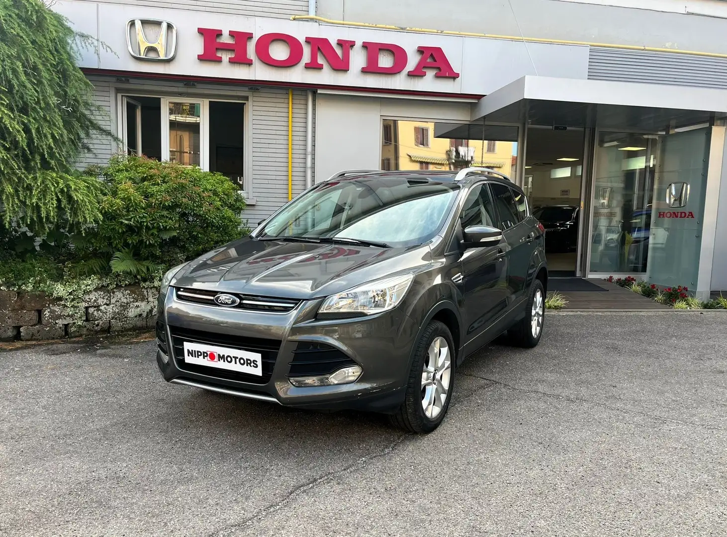 Ford Kuga Kuga 2.0 tdci Titanium X 4wd autom powershift Grijs - 1