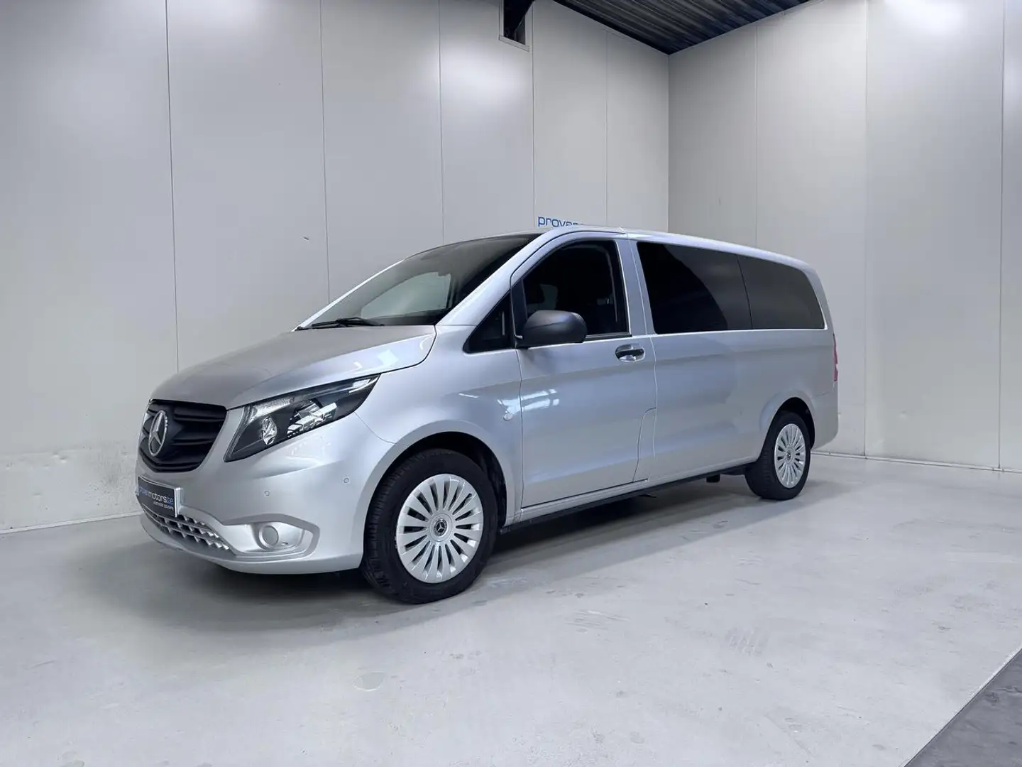 Mercedes-Benz Vito Tourer 114 CDI Autom. - 9 pl - GPS - Airco - To... Gri - 1