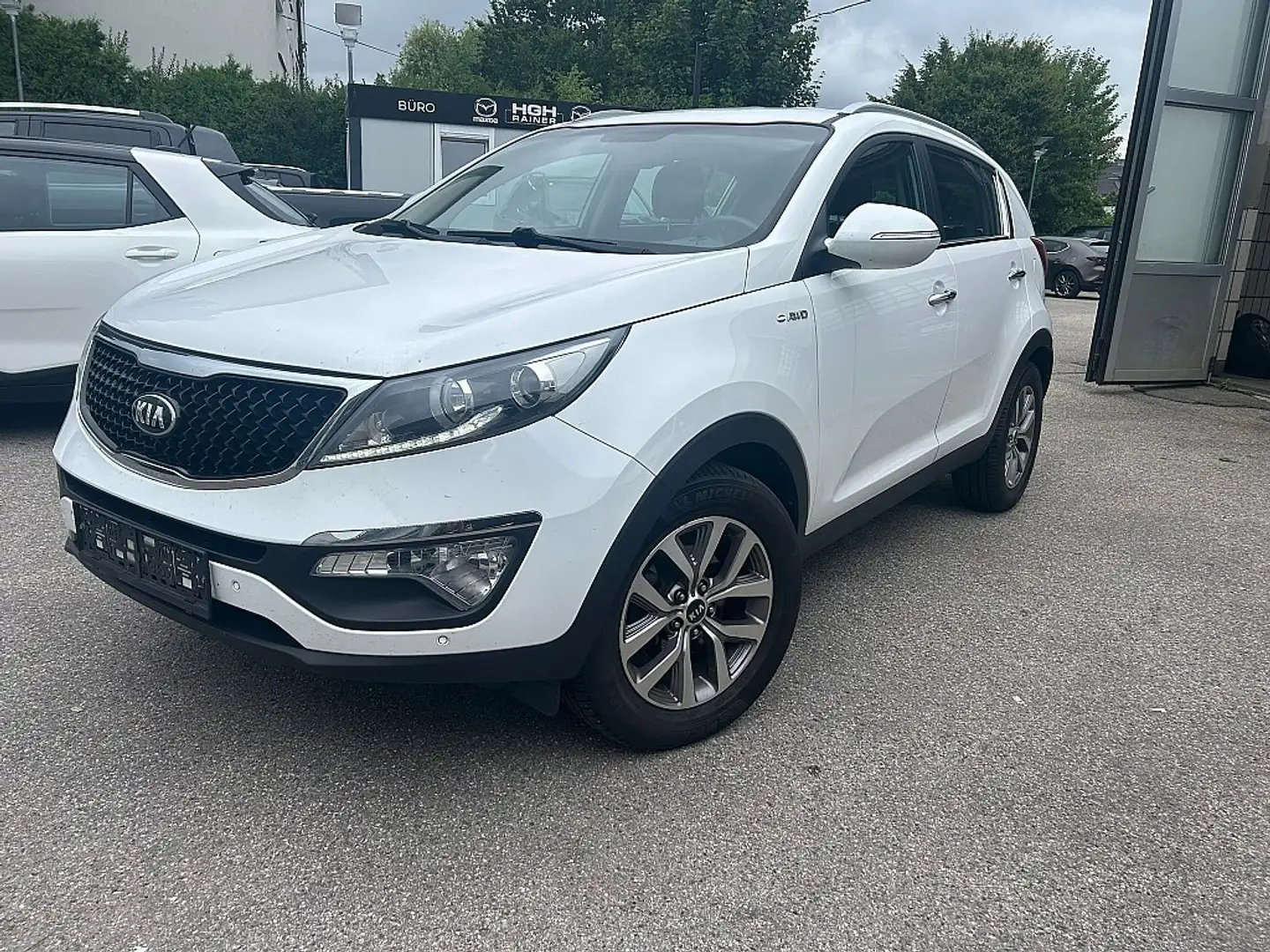 Kia Sportage Gold 2,0 CRDi AWD Weiß - 1