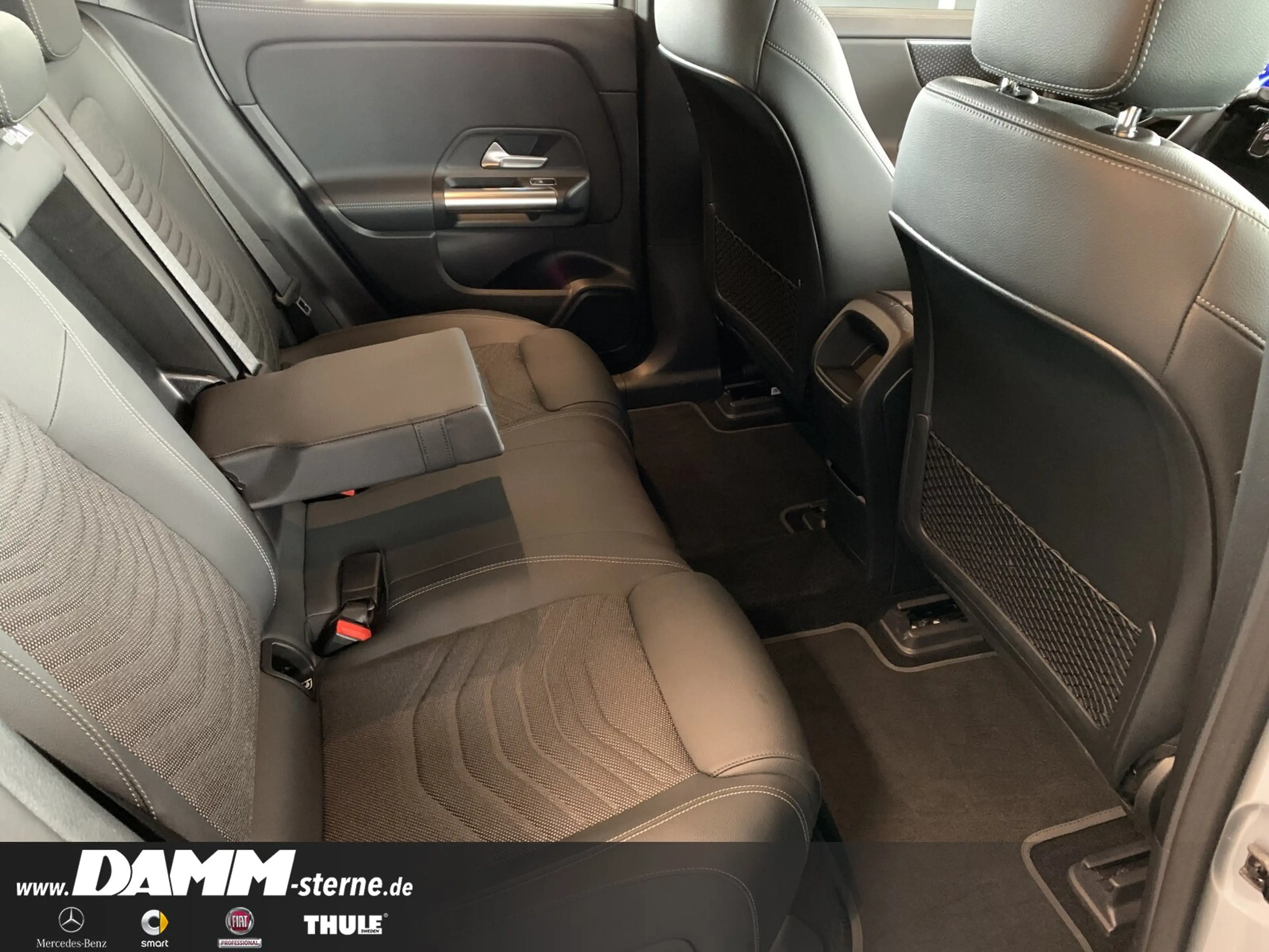 Mercedes-Benz EQA 300 EQA 300 4M Progressive/AHK/CarPlay/60 M GA +Flex — photo 15