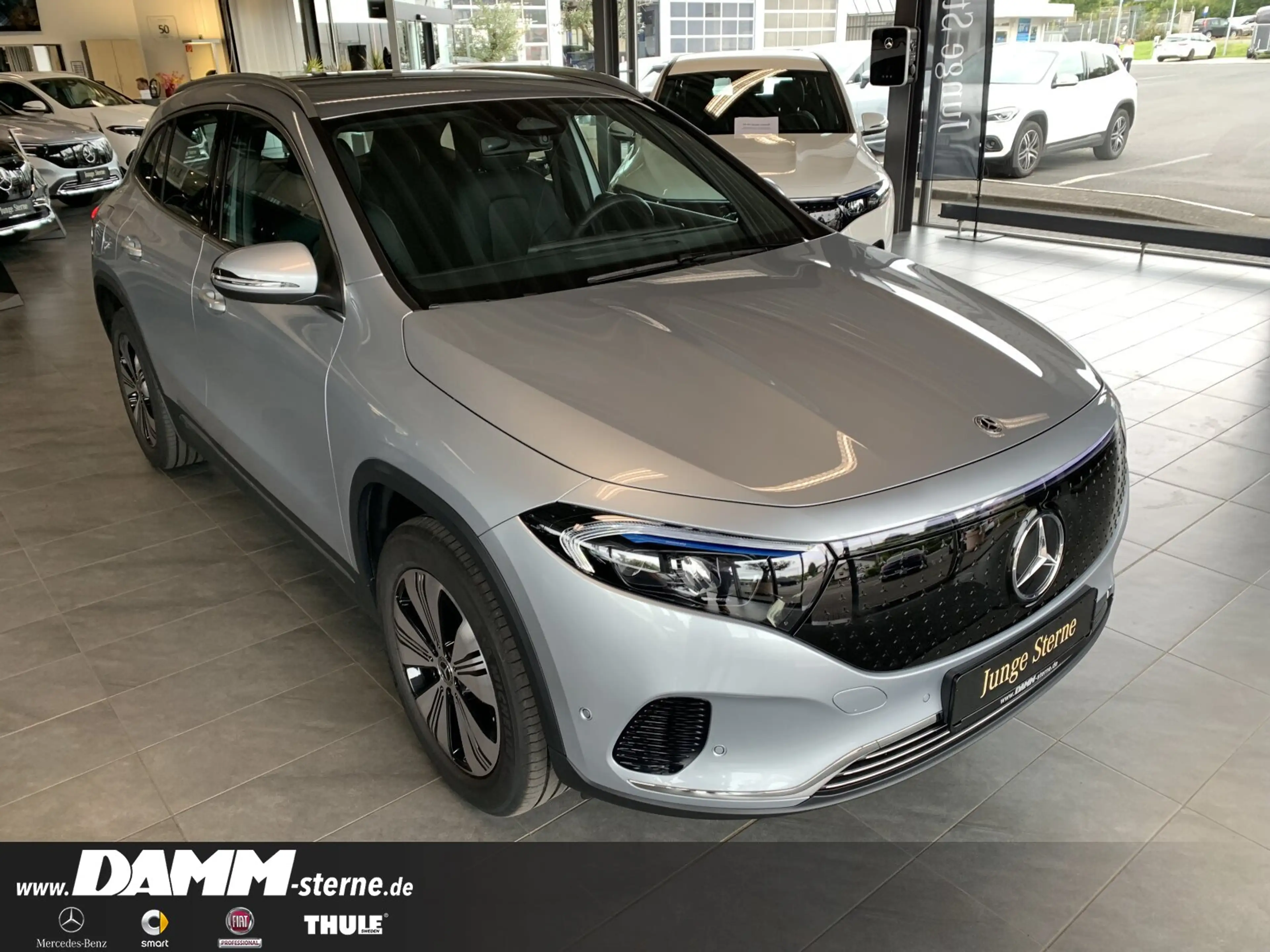 Mercedes-Benz EQA 300 EQA 300 4M Progressive/AHK/CarPlay/60 M GA +Flex — photo 3
