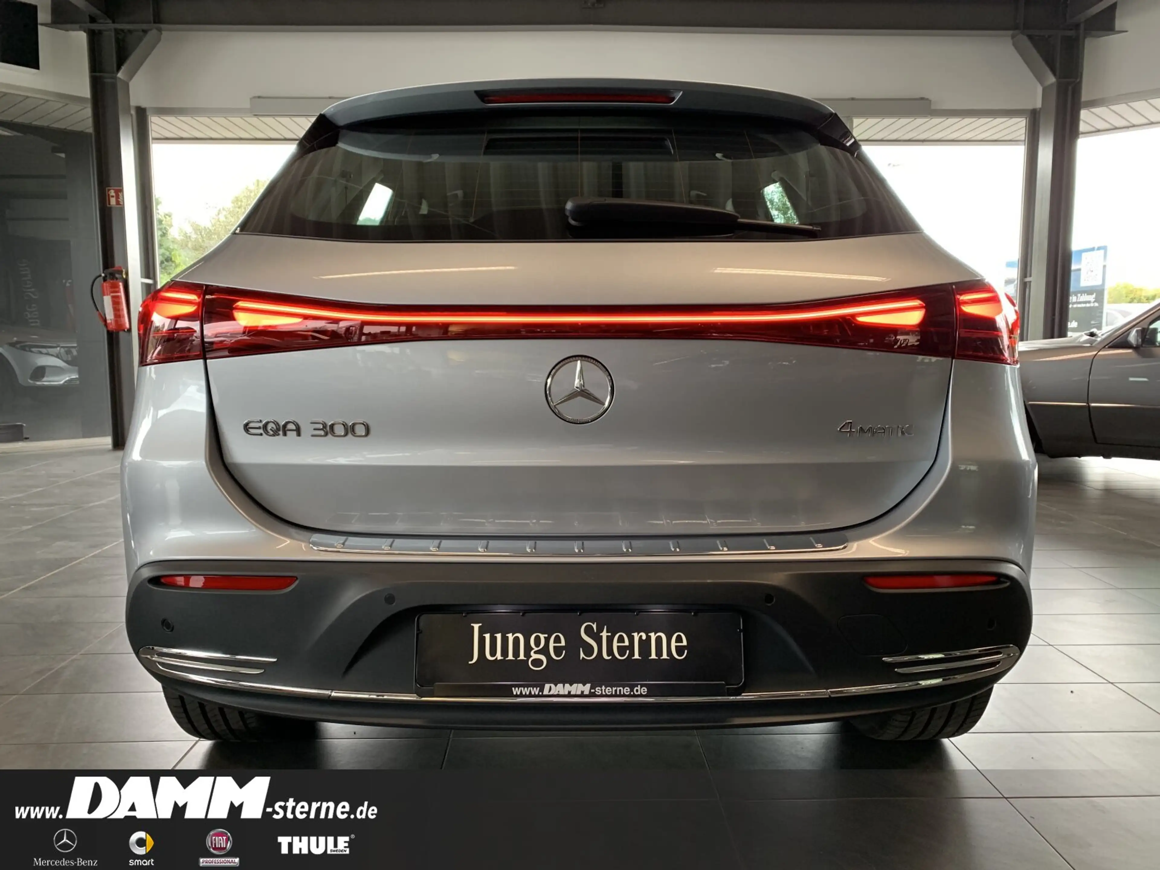 Mercedes-Benz EQA 300 EQA 300 4M Progressive/AHK/CarPlay/60 M GA +Flex — photo 8