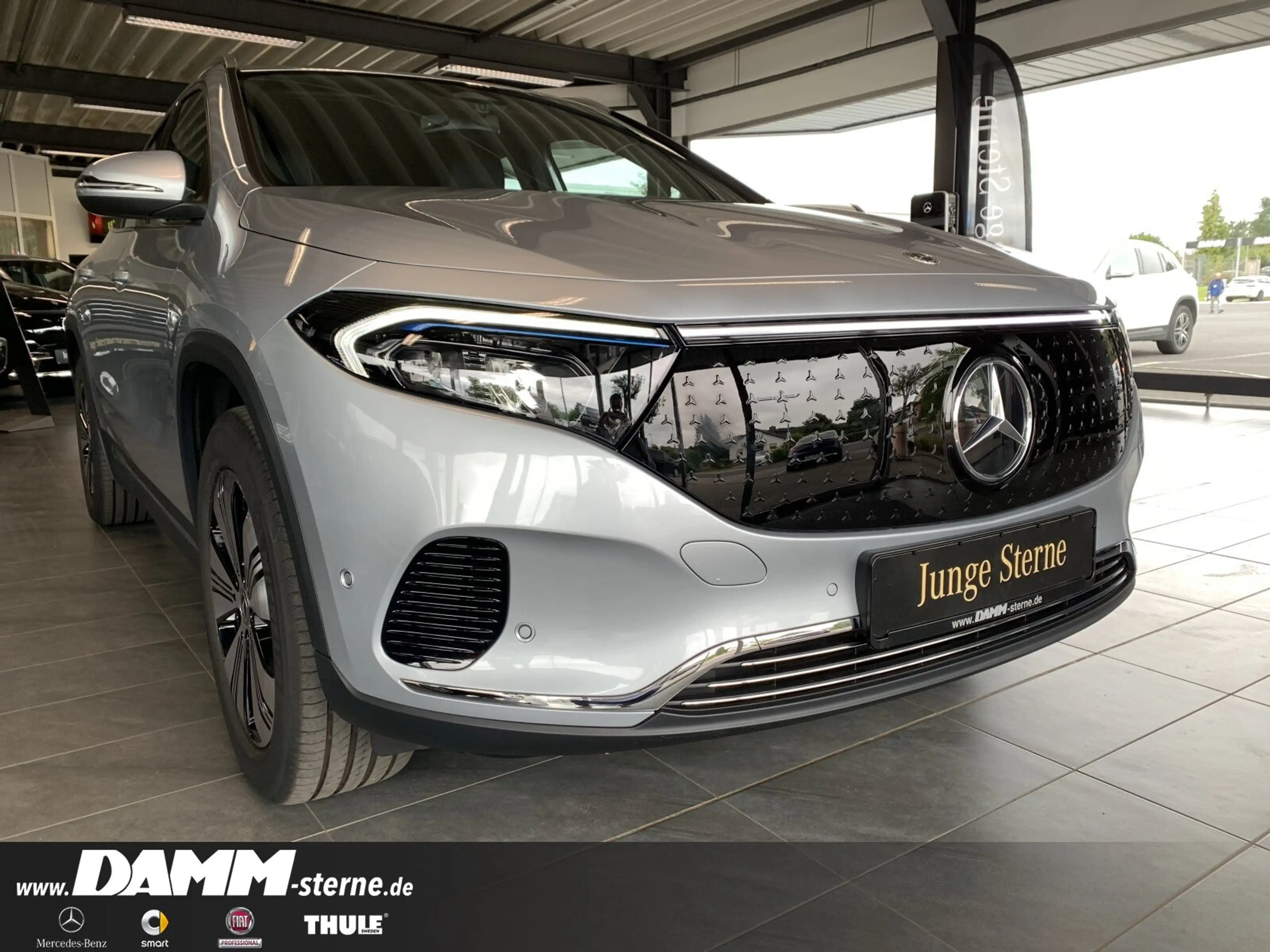 Mercedes-Benz EQA 300 EQA 300 4M Progressive/AHK/CarPlay/60 M GA +Flex — photo 6
