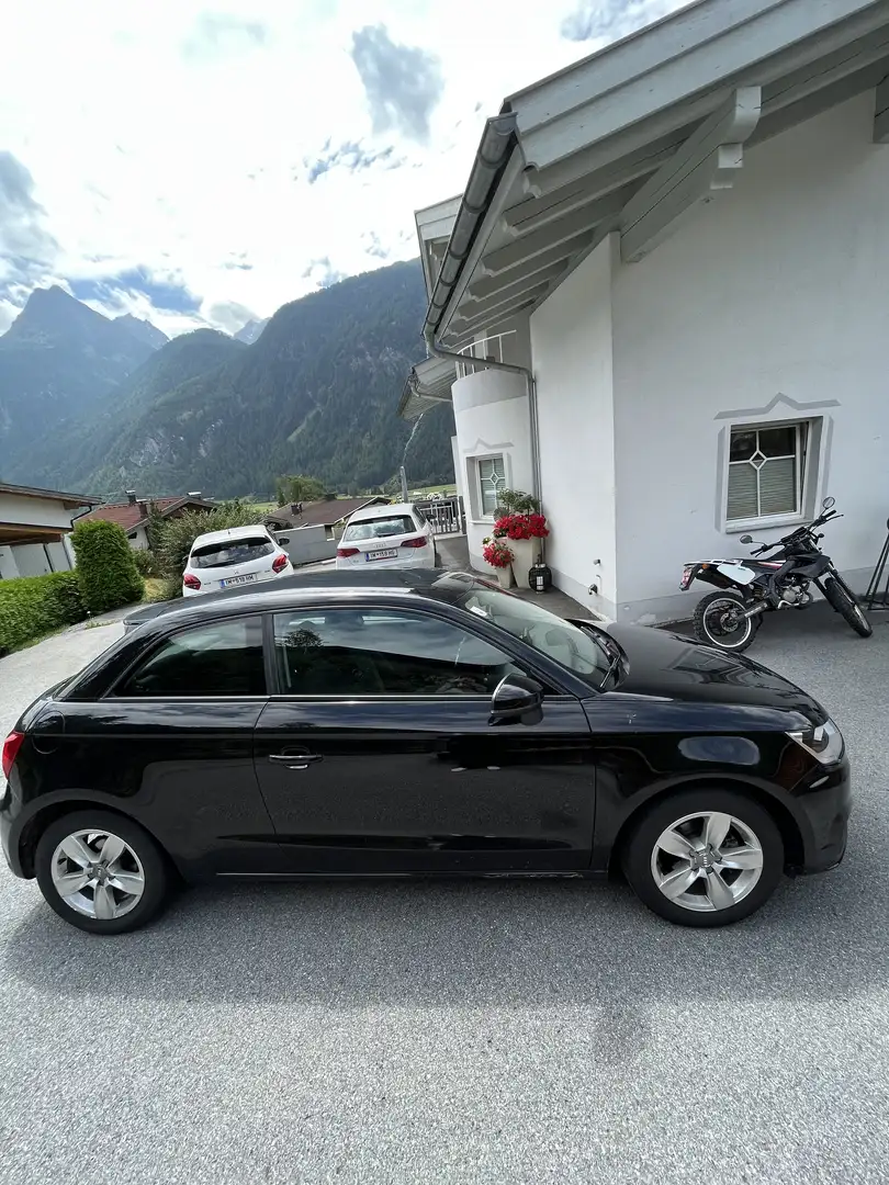 Audi A1 1,0 TFSI Design - 1