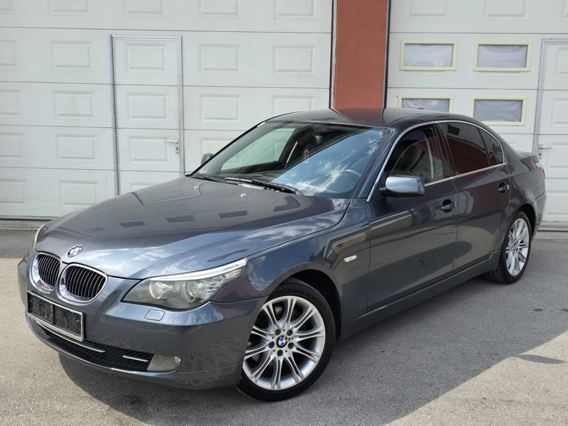 BMW 525 Xi Österreich Paket Aut.
