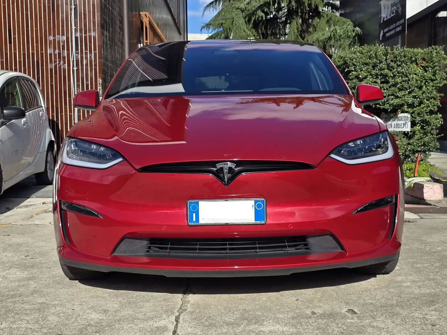 Tesla Model X Model X Dual Motor Plaid awd 6p Rouge - 1