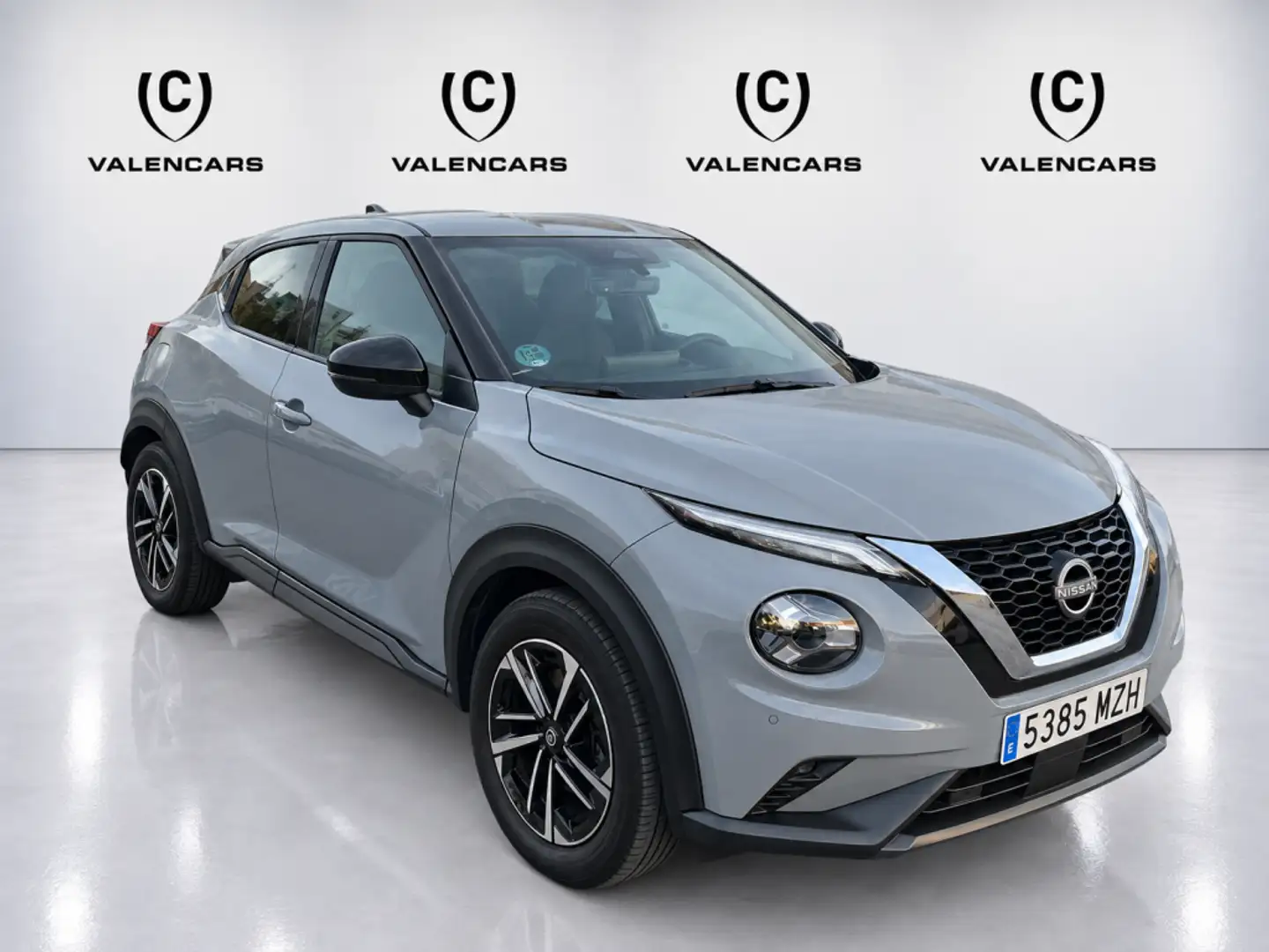 Nissan Juke 1.0 DIG-T N-Connecta 4x2 DCT 7 114 Gris - 1