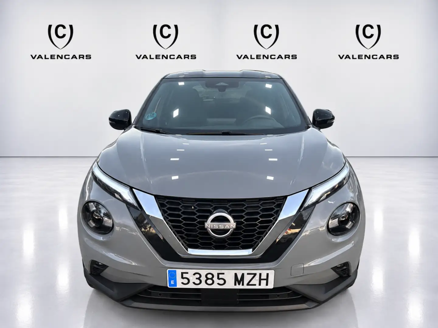 Nissan Juke 1.0 DIG-T N-Connecta 4x2 DCT 7 114 Gris - 2