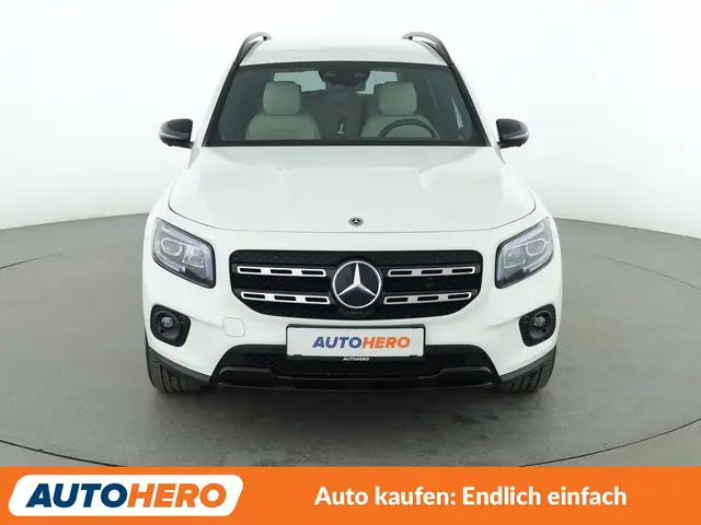 Mercedes-Benz GLB view 9