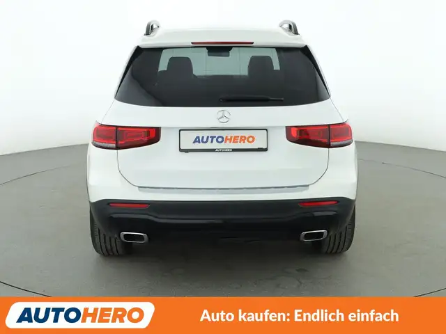 Mercedes-Benz GLB view 5