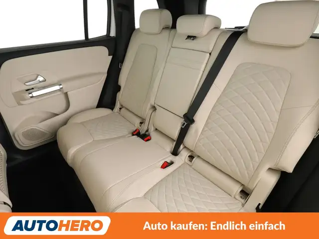 Mercedes-Benz GLB view 14