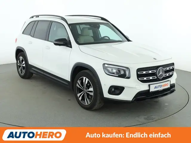 Mercedes-Benz GLB view 8