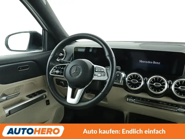 Mercedes-Benz GLB view 13
