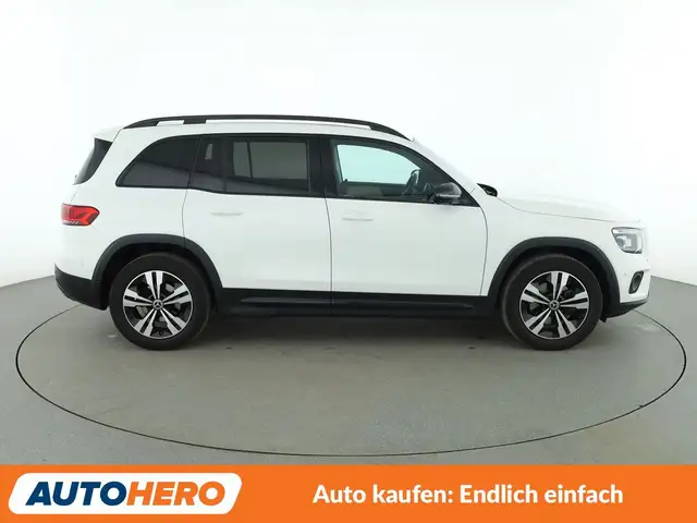 Mercedes-Benz GLB view 7
