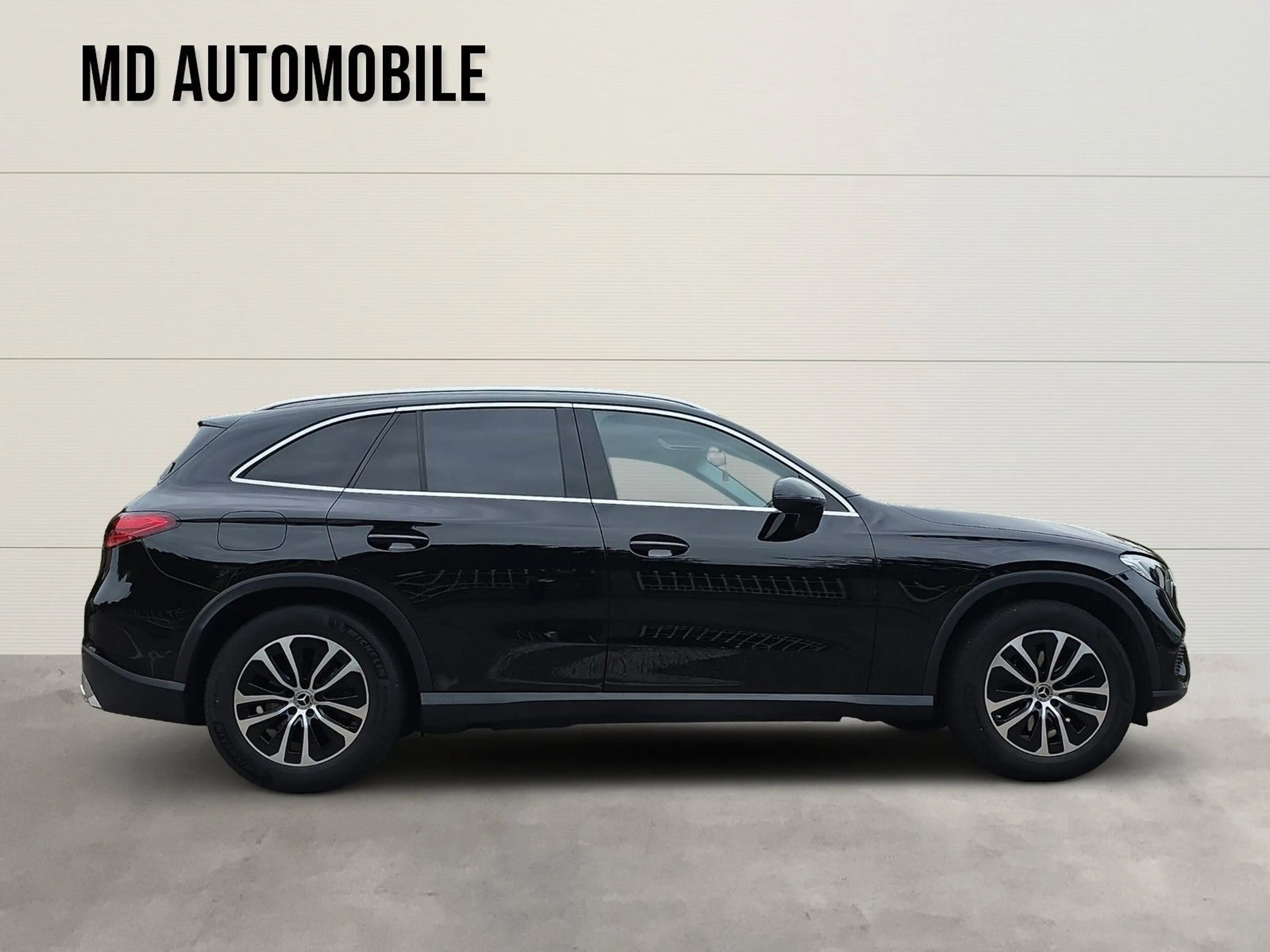 Mercedes-Benz GLC 200 4Matic Avantgarde — photo 6