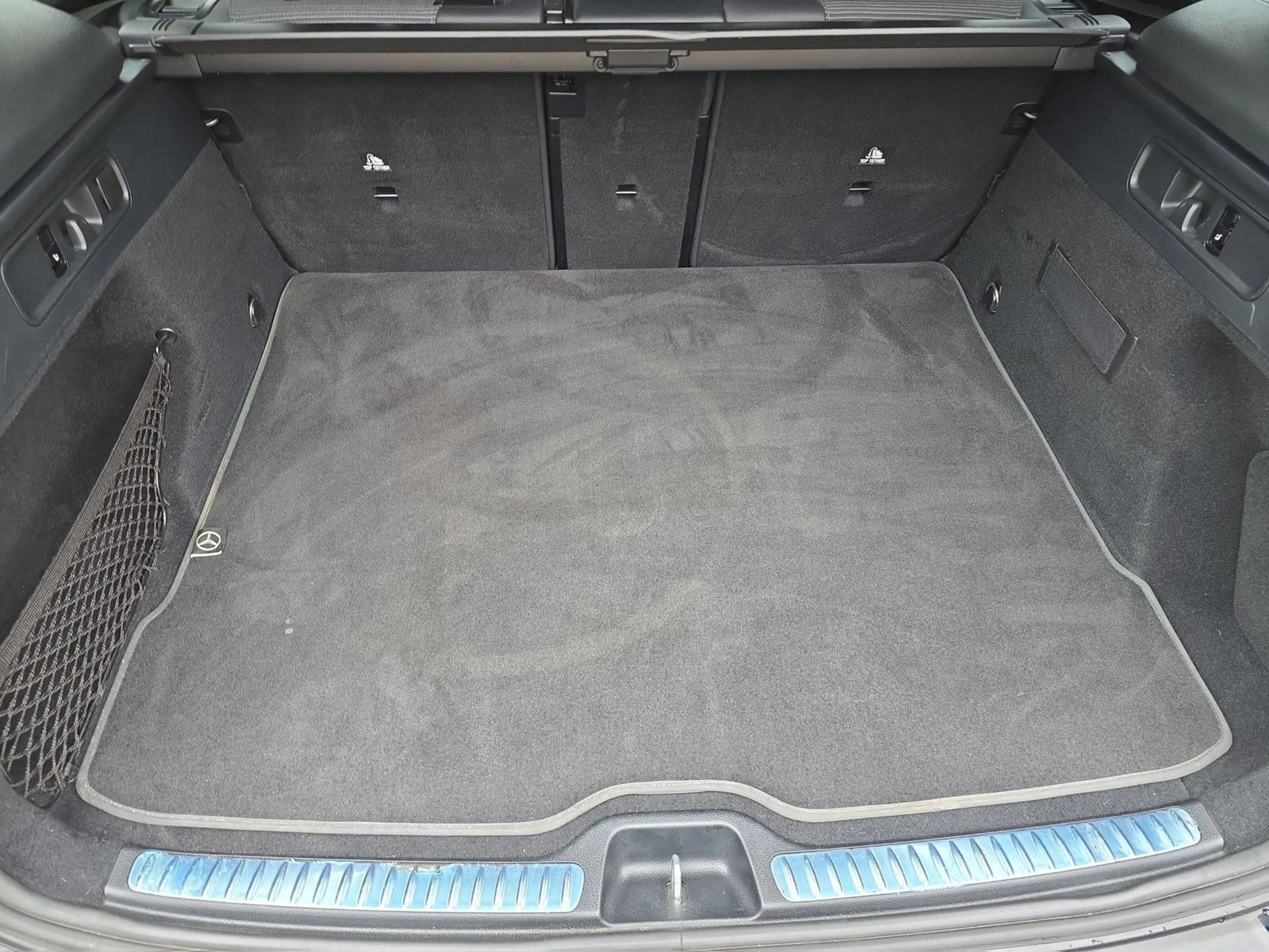 Mercedes-Benz GLC 200 4Matic Avantgarde — photo 9
