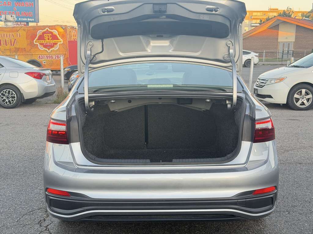 2026 Volkswagen Jetta Comfortline Sports Package Auto — снимка 1