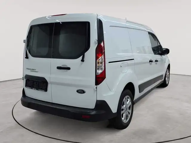 Ford Transit view 4
