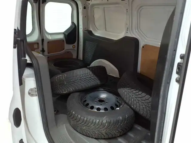Ford Transit view 14