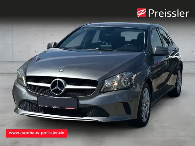 Mercedes-Benz A 250 BlueEfficiency Standard Navi SHZ Keyless Start Par