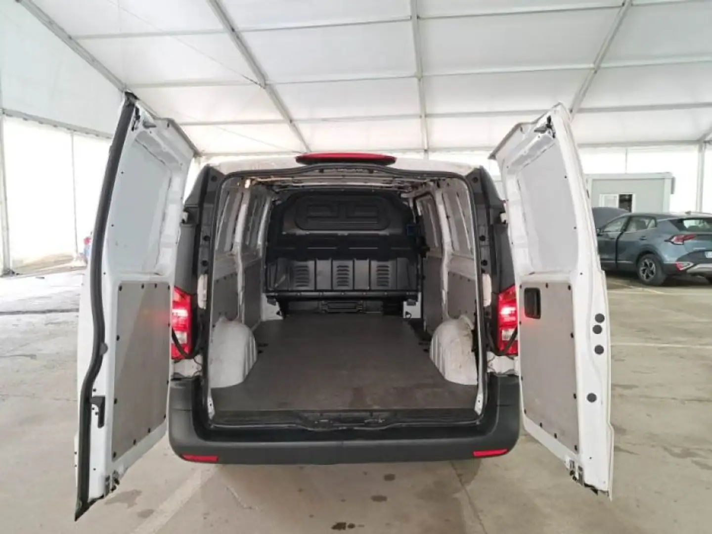 Mercedes-Benz Vito 2.2 116 CDI  Furgone Extra-Long Bianco - 2