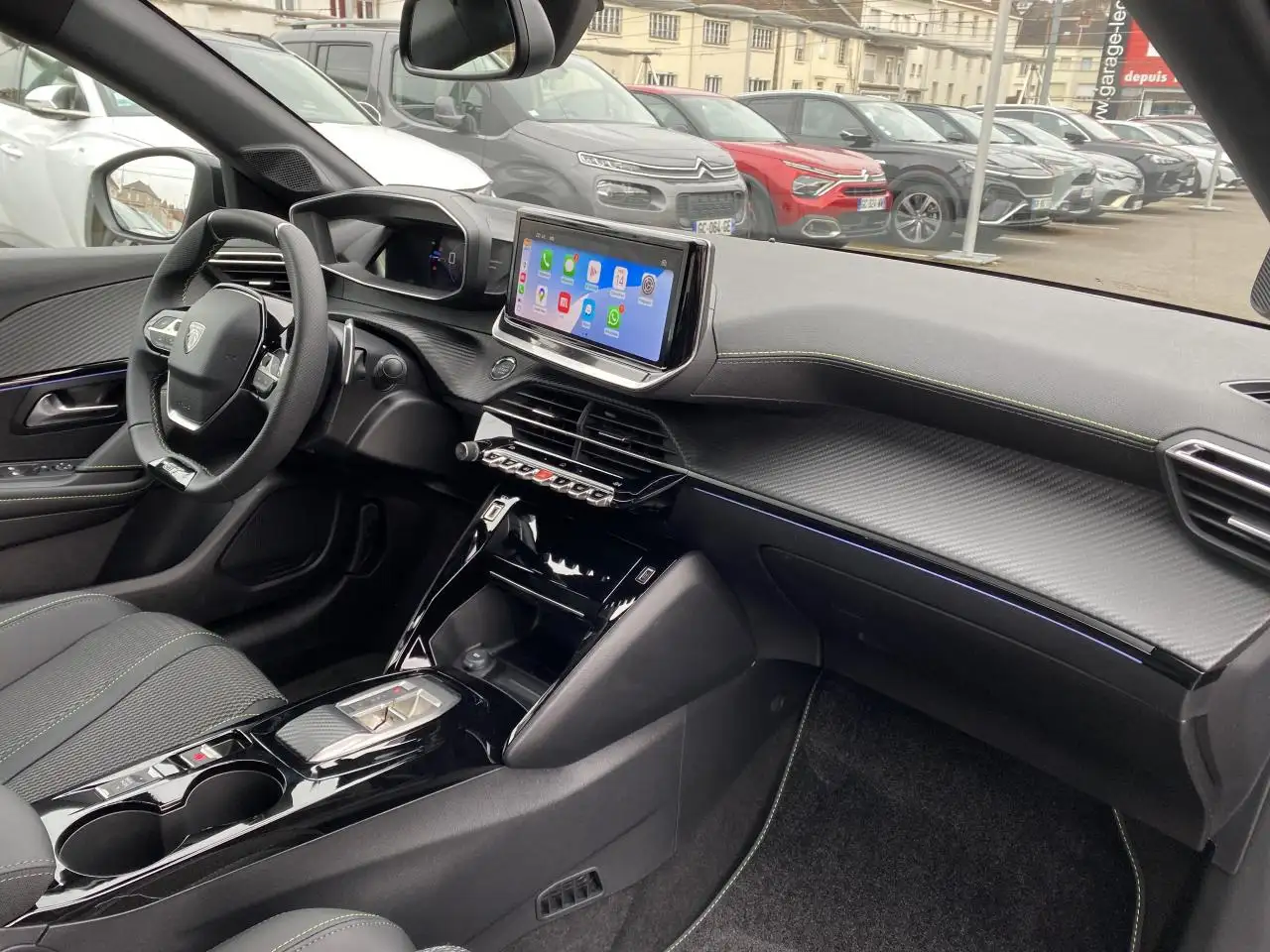 Peugeot 208 208 — photo 6