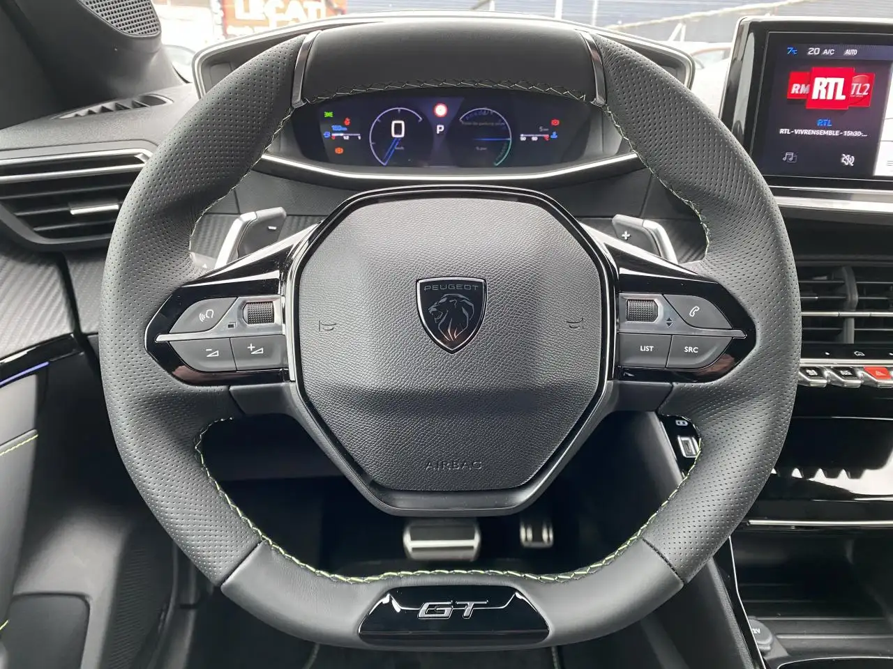 Peugeot 208 208 — photo 41