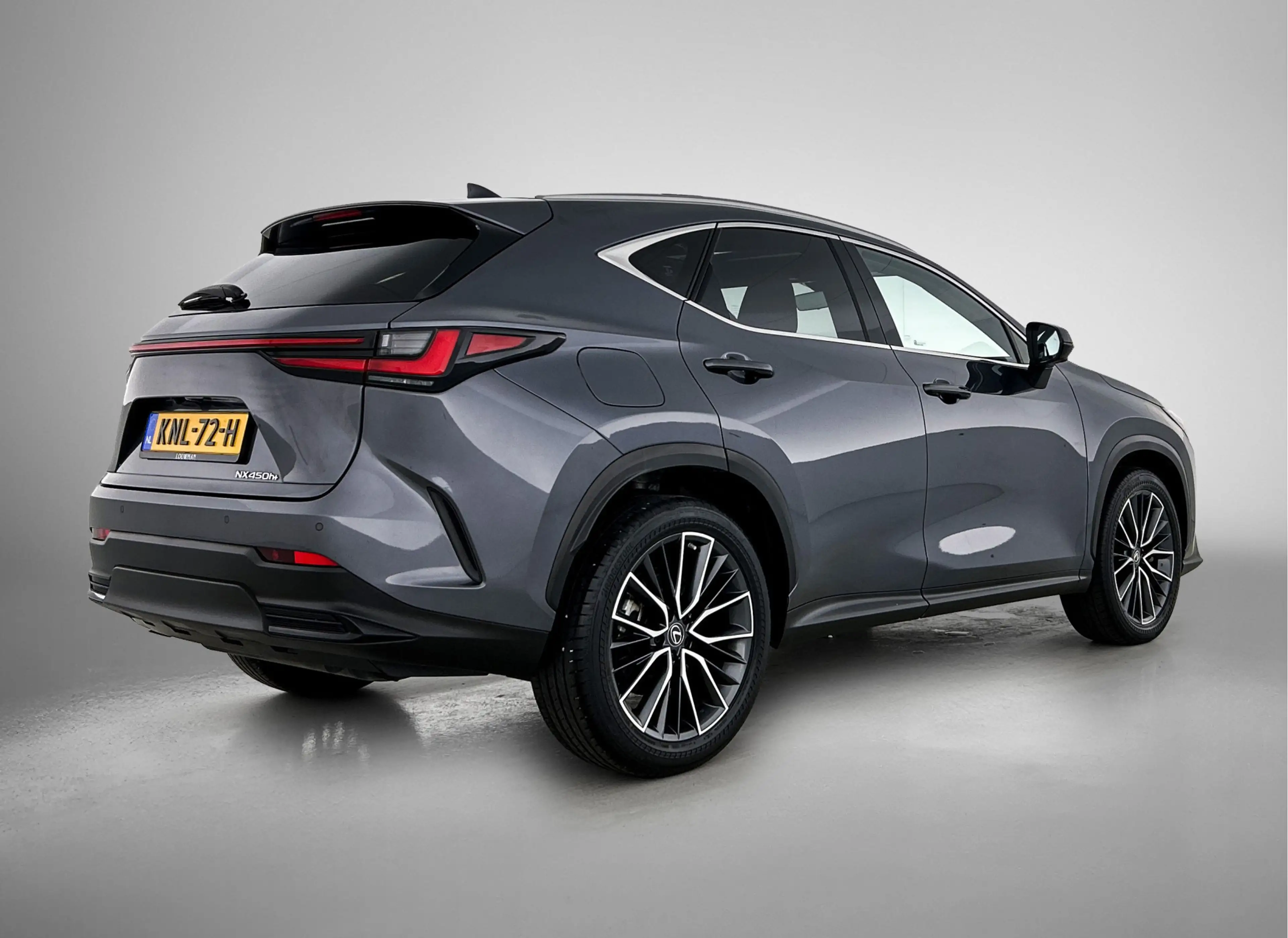 Lexus NX 450h+ AWD Executive Line — photo 2