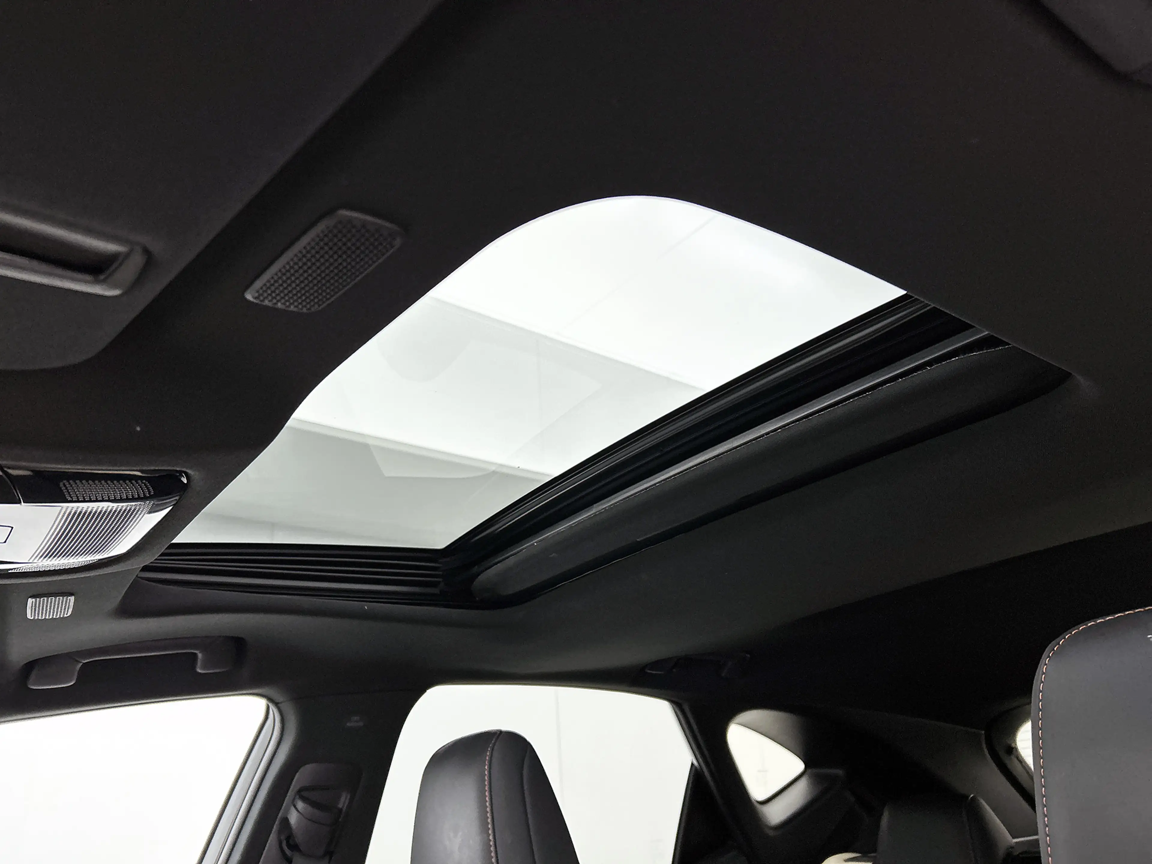Lexus NX 450h+ AWD Executive Line — photo 13