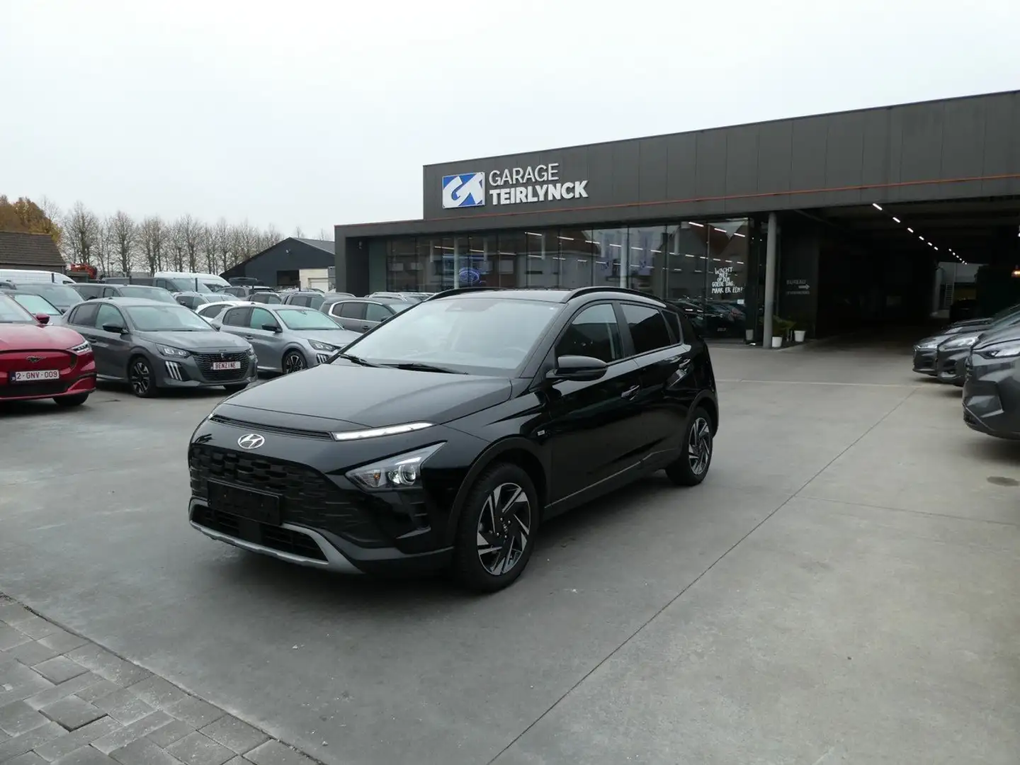 Hyundai BAYON 1.0 i MHEV 100pk Automaat Business Camera (30981) Zwart - 2