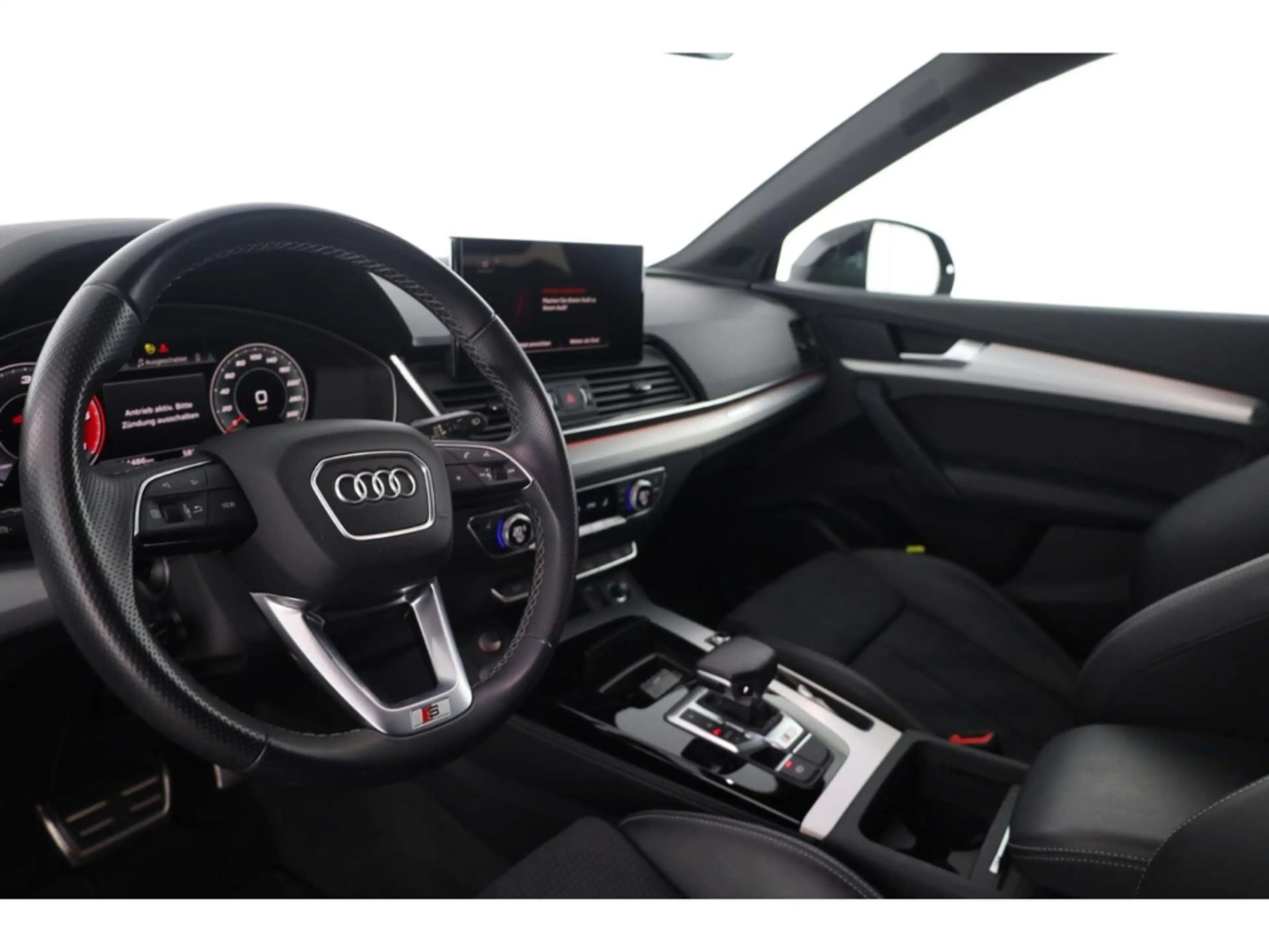 Audi SQ5 3.0 TDI quattro — photo 9