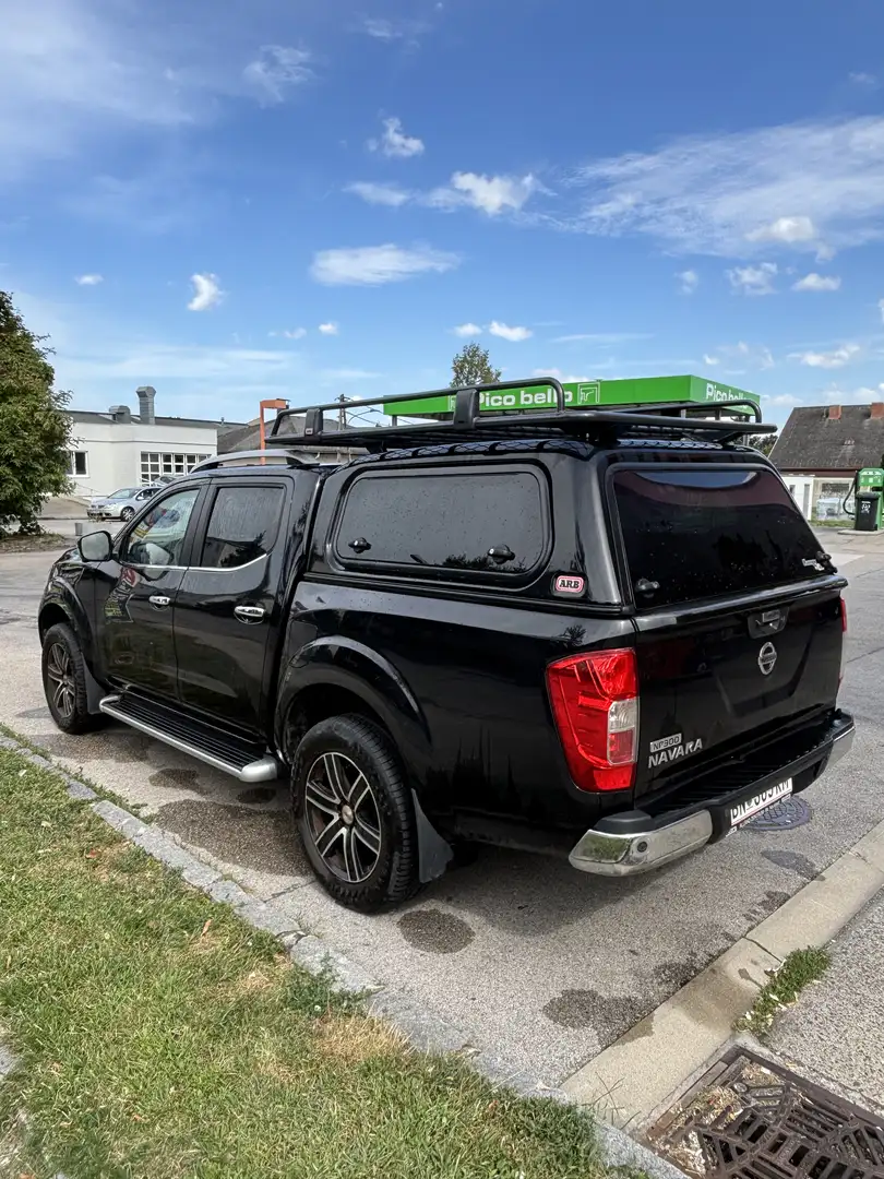 Nissan NP300 Tekna Czarny - 2