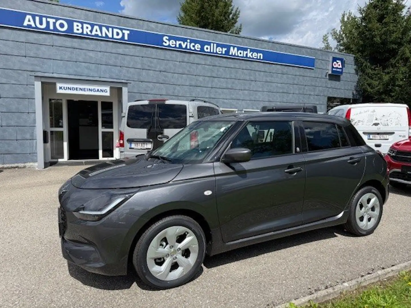Suzuki Swift 1,2 Hybrid DualJet Shine Gris - 1