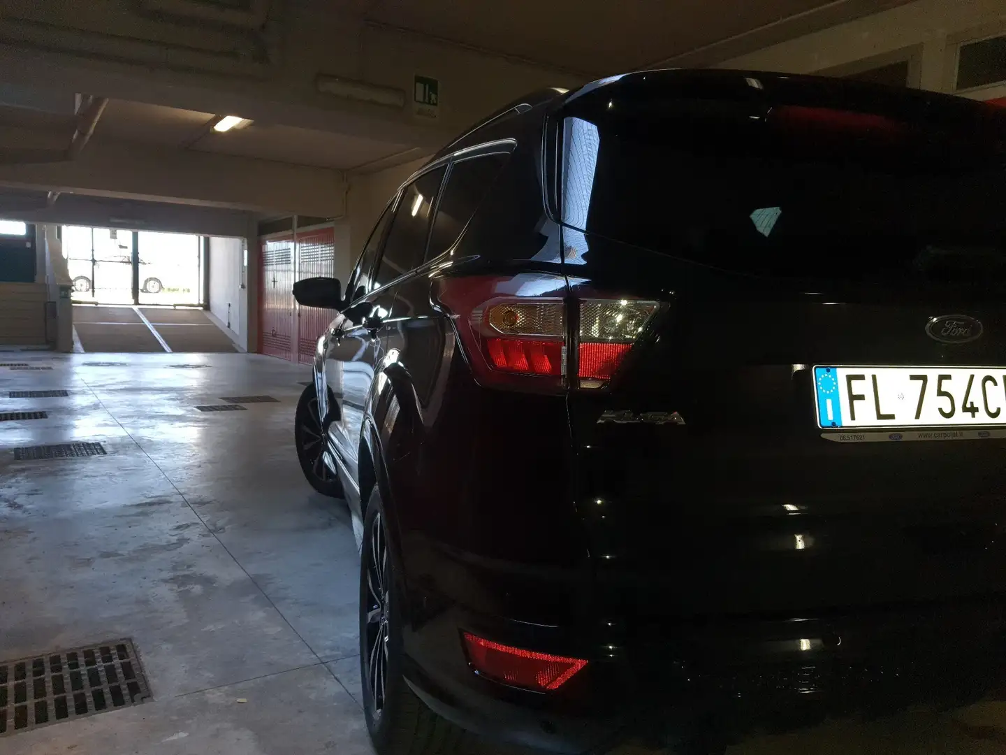 Ford Kuga 1.5 tdci ST-Line s&s 2wd 120cv powershift - 2
