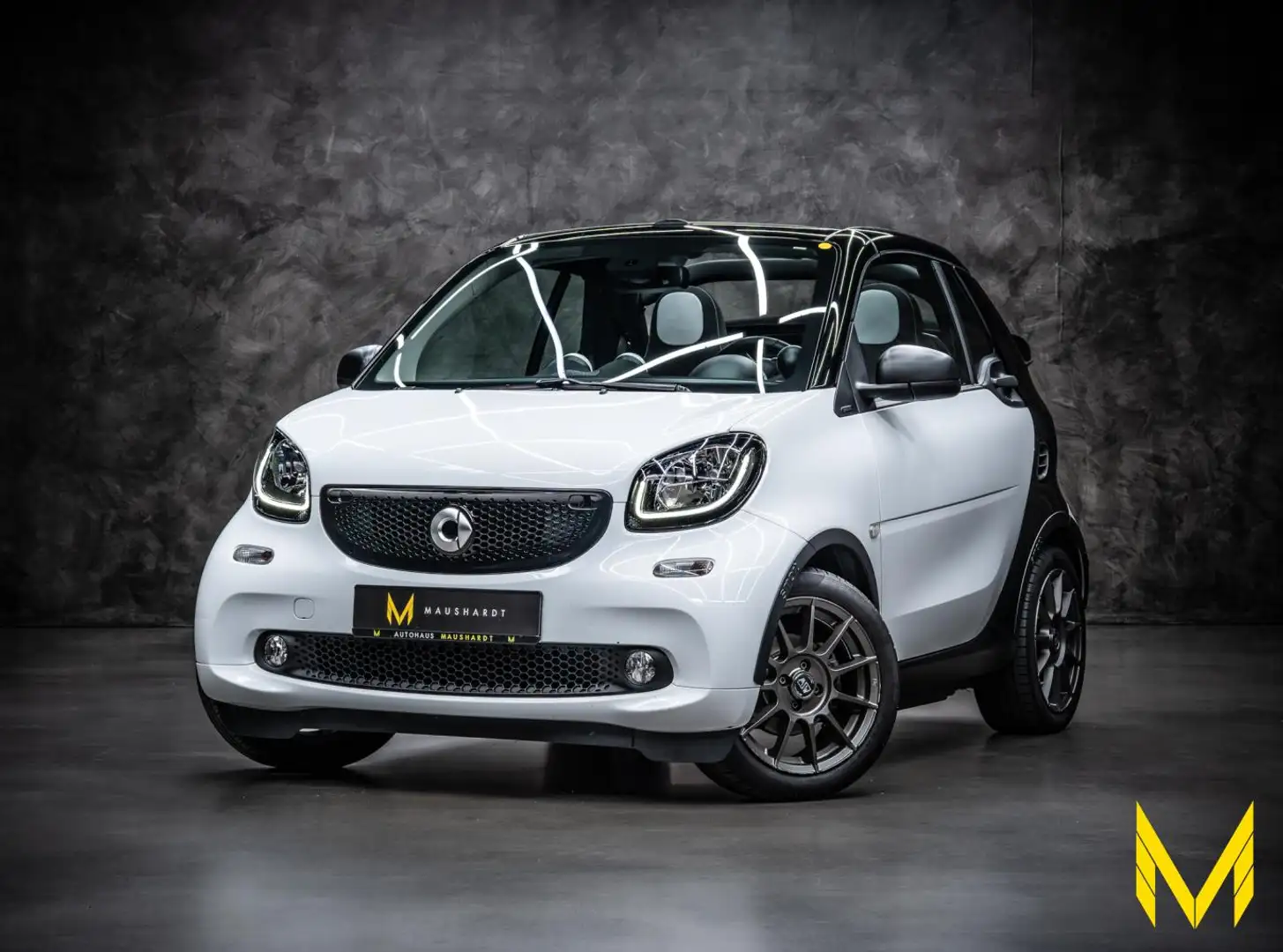smart forTwo cabrio passion DCT HP121:DIE SPORTSKANONE Alb - 1