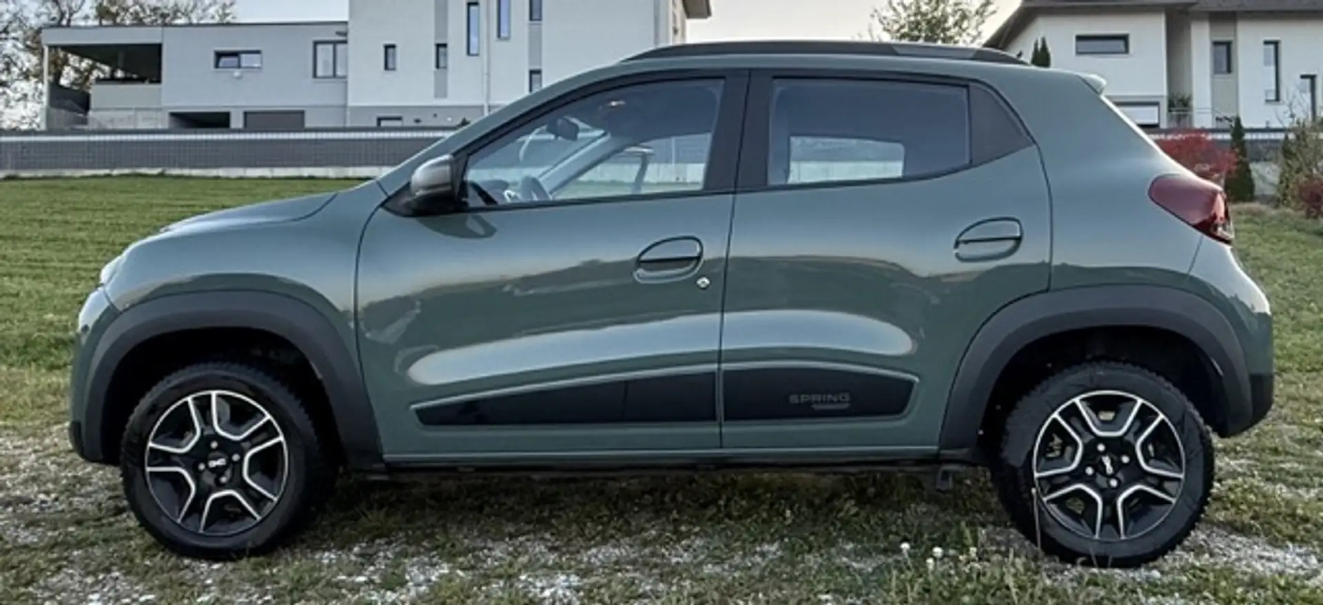 Dacia Spring Spring 26,8kWh Essential Essential Grau - 2