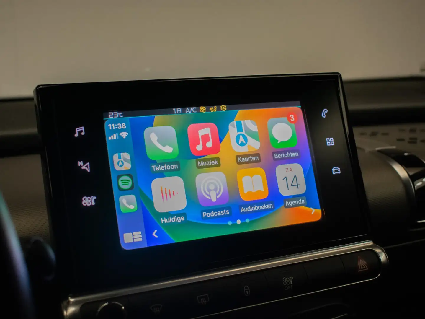 Citroen C4 Cactus 1.2 PureTech Shine Sport (AUTOMAAT,NAVI,APPLE CARP Bleu - 2