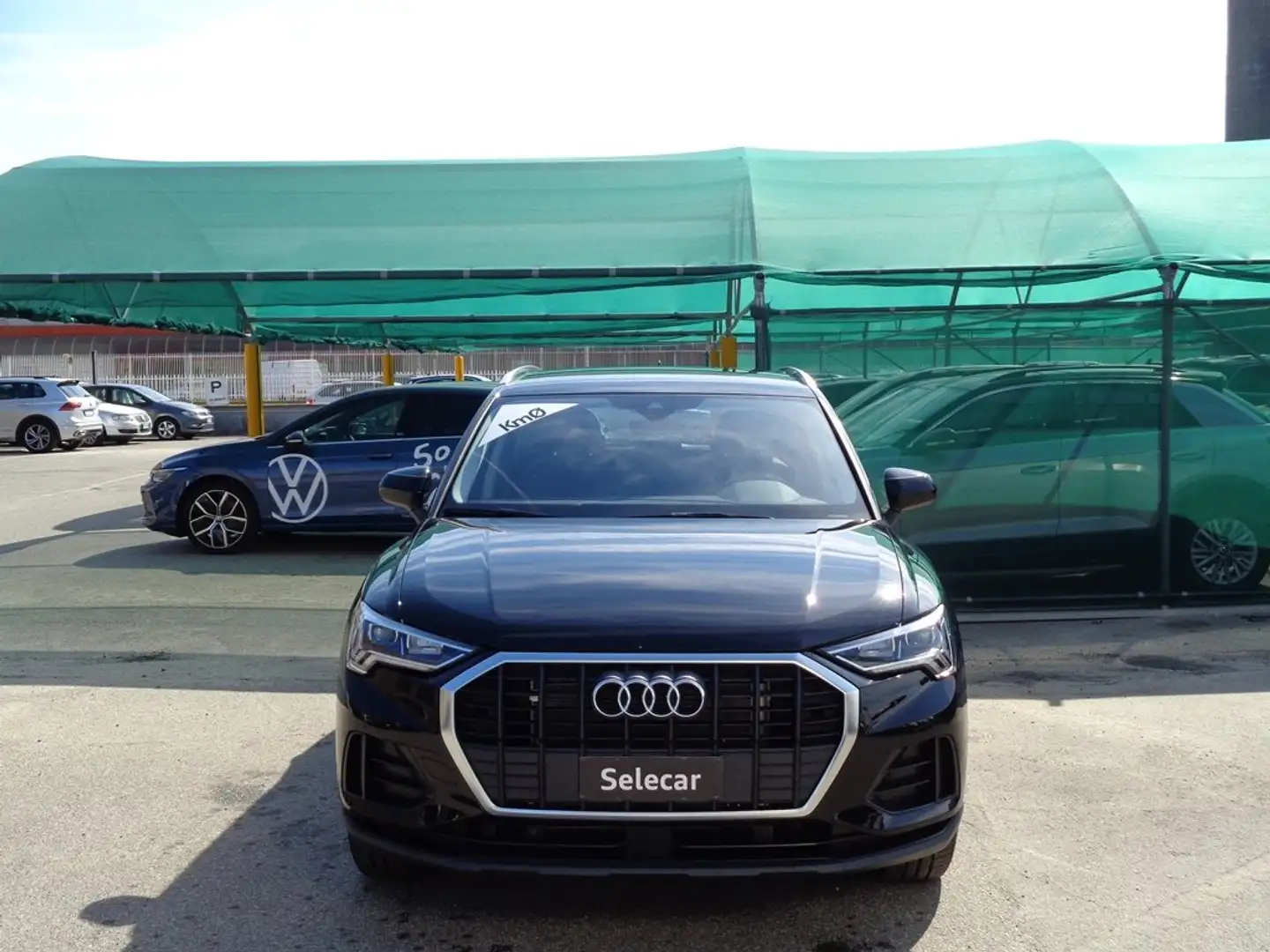 Audi Q3 45 TFSI e S tronic Business Nero - 2