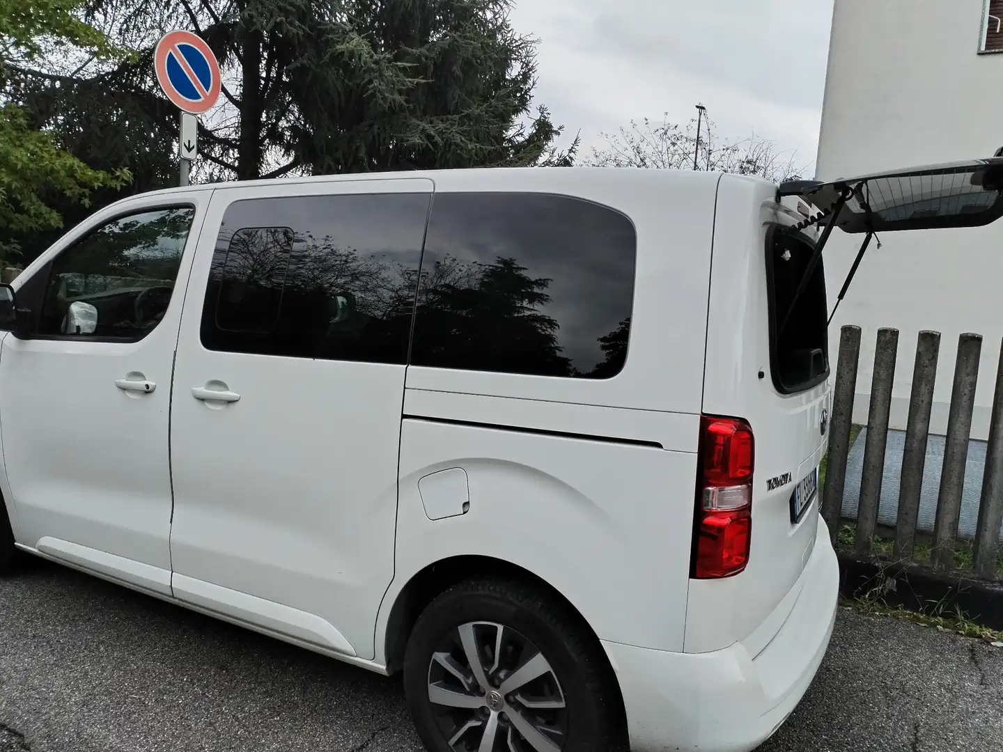 Toyota Proace Max - 1